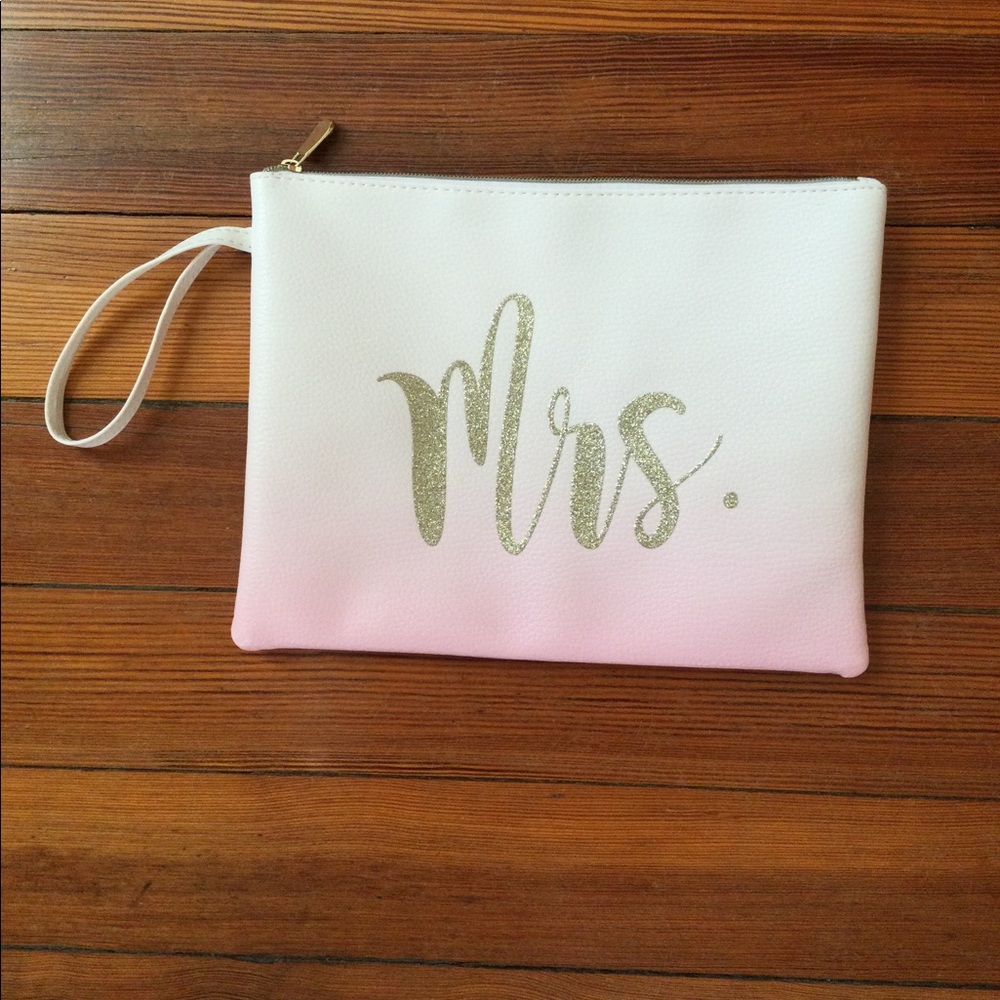 NWOT Waterproof ‘Mrs’ Swimsuit Bag